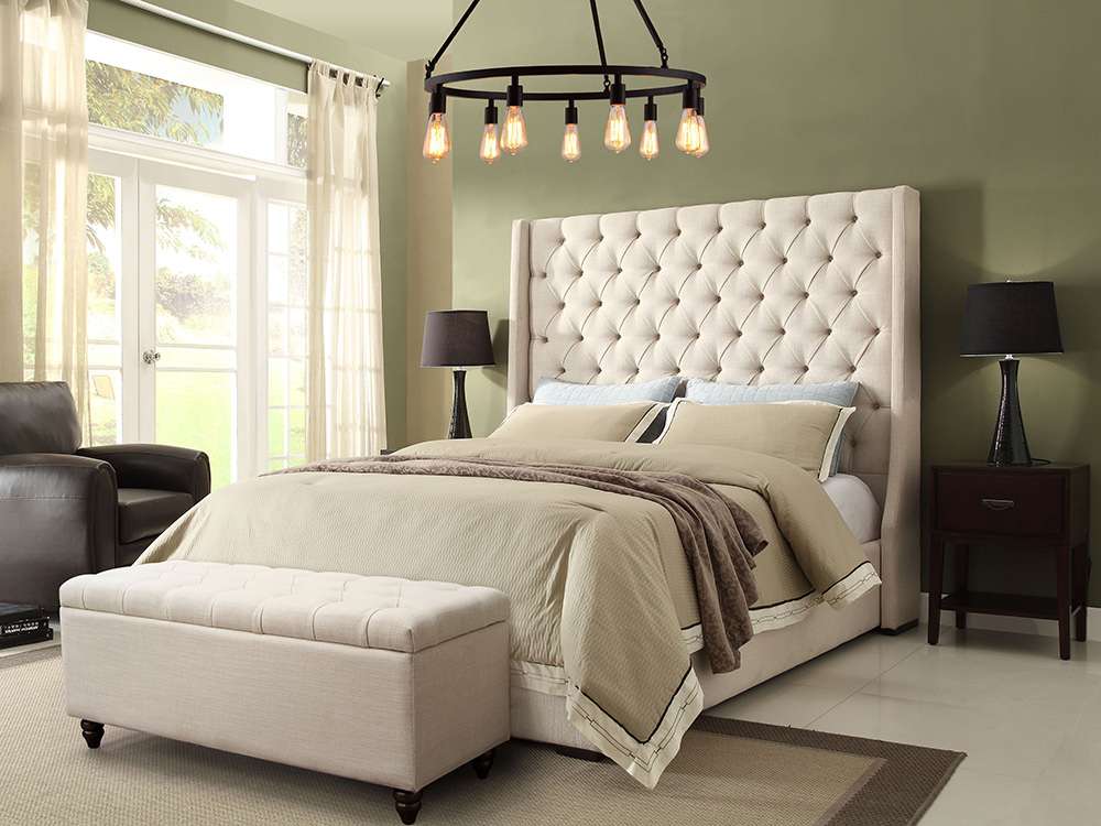 Diamond Sofa - Park Avenue Eastern King Tufted Bed with Vintage Wing in Desert Sand Linen - PARKAVESDEKBED veiw 7
