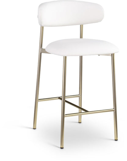 Meridian Furniture - Lupita White Vegan Leather Counter Stool (Set of 2) - 995White-C veiw 1