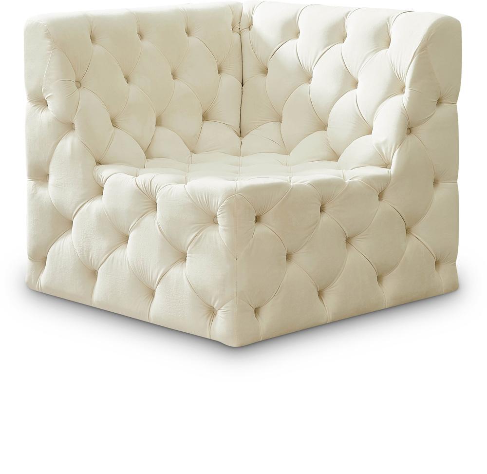 Meridian Furniture - Tuft Cream Velvet Corner Chair - 680Cream-Corner veiw 1