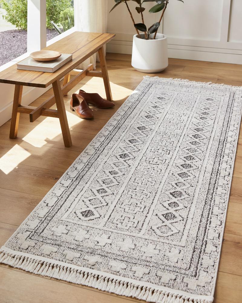 Livabliss - Berlin 53inx7 Machine Woven Rug - BLR2313-537 veiw 2