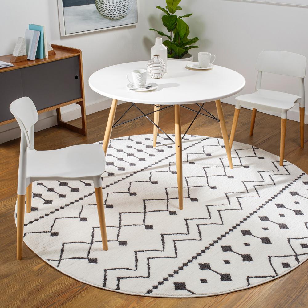 Livabliss - Moroccan Shag 710inx710in Machine Woven Rug - MCS2309-710RD veiw 2