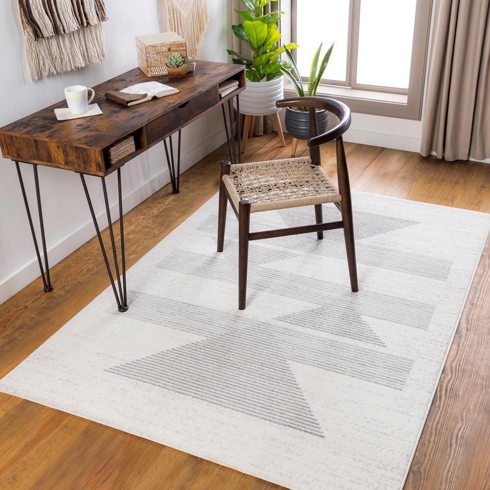 Livabliss - Pisa 67inx9 Machine Woven Rug - PSS2321-679_CLOSEOUT veiw 2