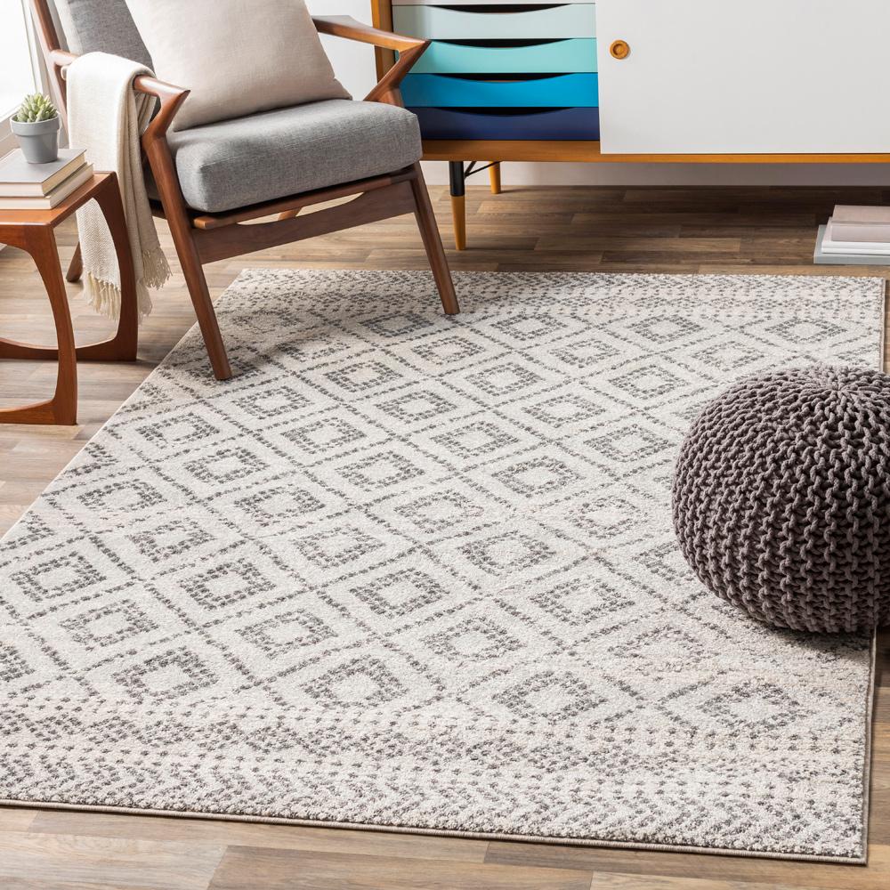 Livabliss - Sunderland 710inx710in Machine Woven Rug - SUN2301-710RD veiw 2