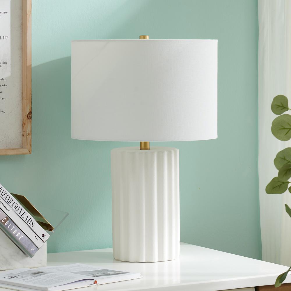 Hudson & Canal - Seren 23in Tall Table Lamp with Fabric Shade in Matte White/Brass/White - TL2215 veiw 6