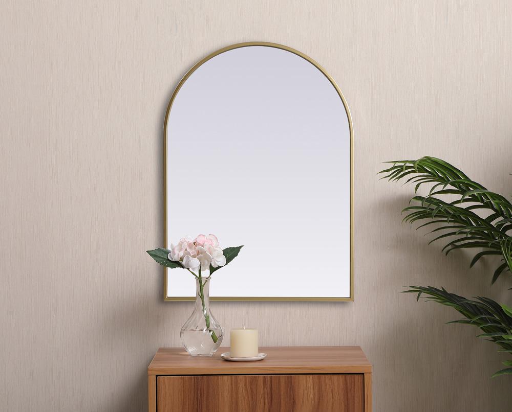 Elegant Furniture & Lighting - Ayra Metal Frame Arch Mirror 22x30 Inch in Brass - MR1A2230BRS veiw 4