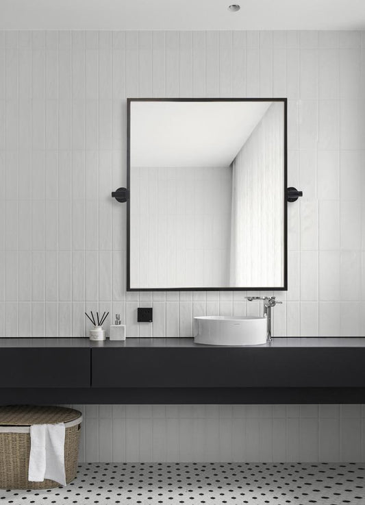 Elegant Furniture & Lighting - Everly Rectangle pivot mirror 24x20 inch in black - MR6E2024BLK veiw 2