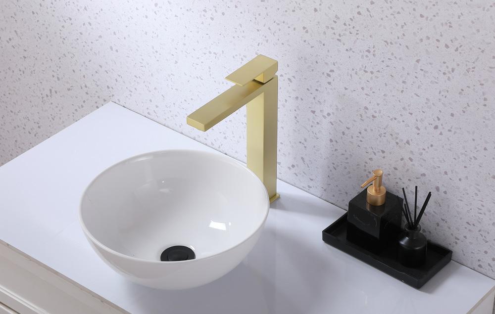 Elegant Furniture & Lighting - Jakob Single Hole Single Handle Bathroom Faucet in Brushed Gold - FAV-1002BGD veiw 3