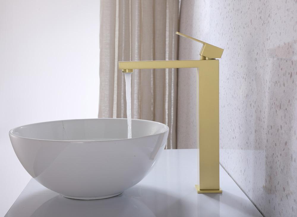 Elegant Furniture & Lighting - Jakob Single Hole Single Handle Bathroom Faucet in Brushed Gold - FAV-1002BGD veiw 5
