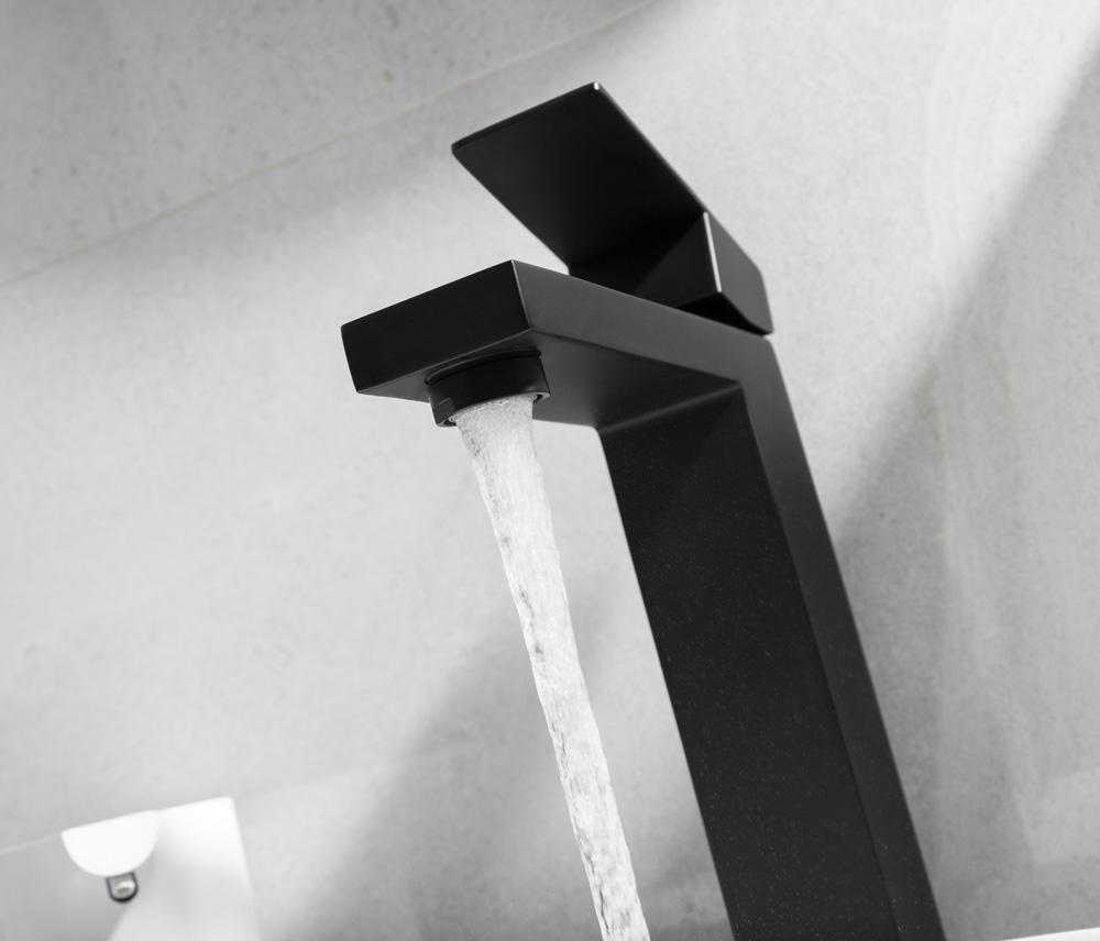 Elegant Furniture & Lighting - Jakob Single Hole Single Handle Bathroom Faucet in Matte Black - FAV-1002MBK veiw 6