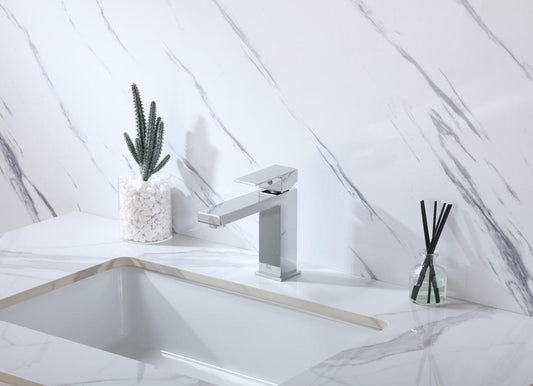 Elegant Furniture & Lighting - Jakob Single Hole Single Handle Bathroom Faucet in Chrome - FAV-1001PCH veiw 2