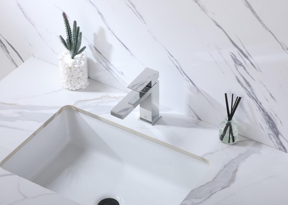 Elegant Furniture & Lighting - Jakob Single Hole Single Handle Bathroom Faucet in Chrome - FAV-1001PCH veiw 3