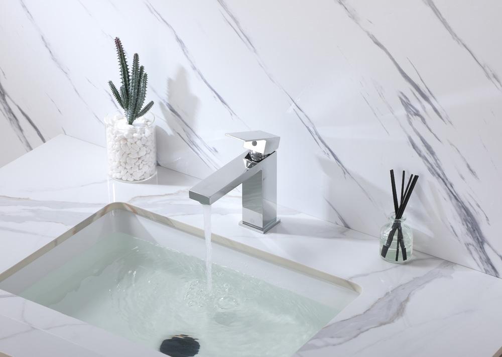 Elegant Furniture & Lighting - Jakob Single Hole Single Handle Bathroom Faucet in Chrome - FAV-1001PCH veiw 4