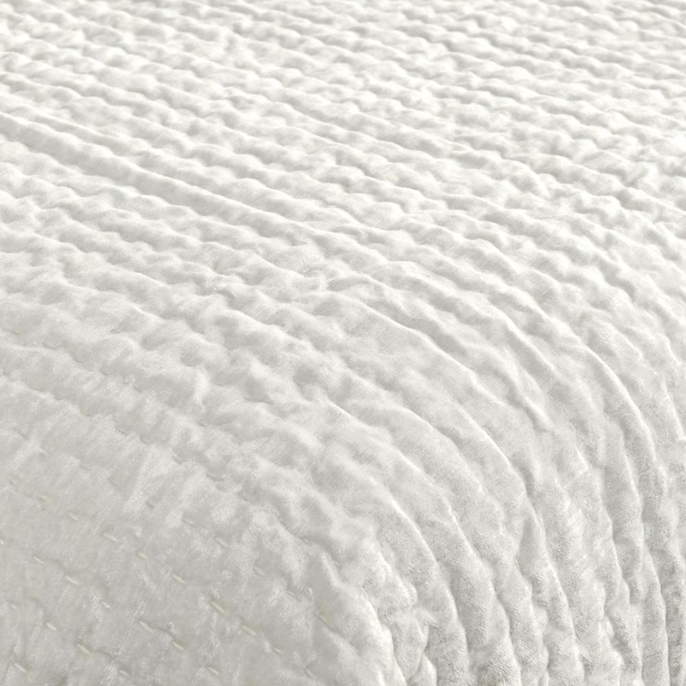 Villa by Classic Home - Dimitry 100% Rayon Velvet Ivory King Quilt  - 108W - Ivory - V160010 veiw 4