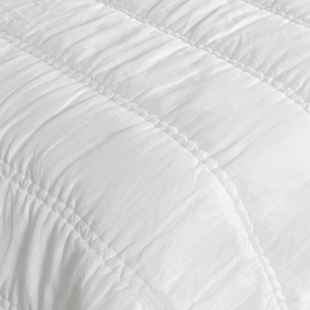 Villa by Classic Home - Rowen Sustainable Fabric Cloud White Queen Quilt - 92W - White - V290146 veiw 5