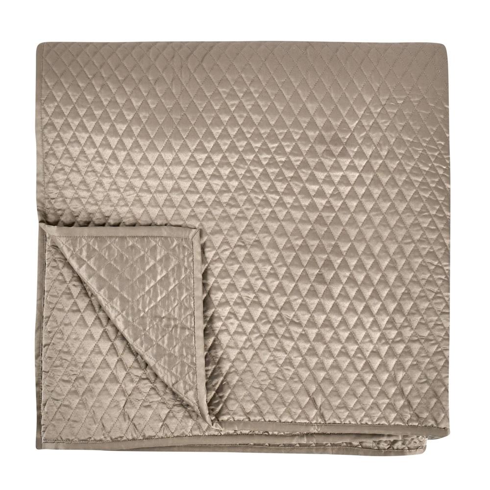 Villa by Classic Home -  Winthrop 100% Sateen Natural Queen Quilt  - 94W - Natural - V011876 veiw 1