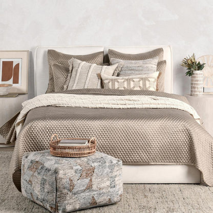 Villa by Classic Home -  Winthrop 100% Sateen Natural Queen Quilt  - 94W - Natural - V011876 veiw 6
