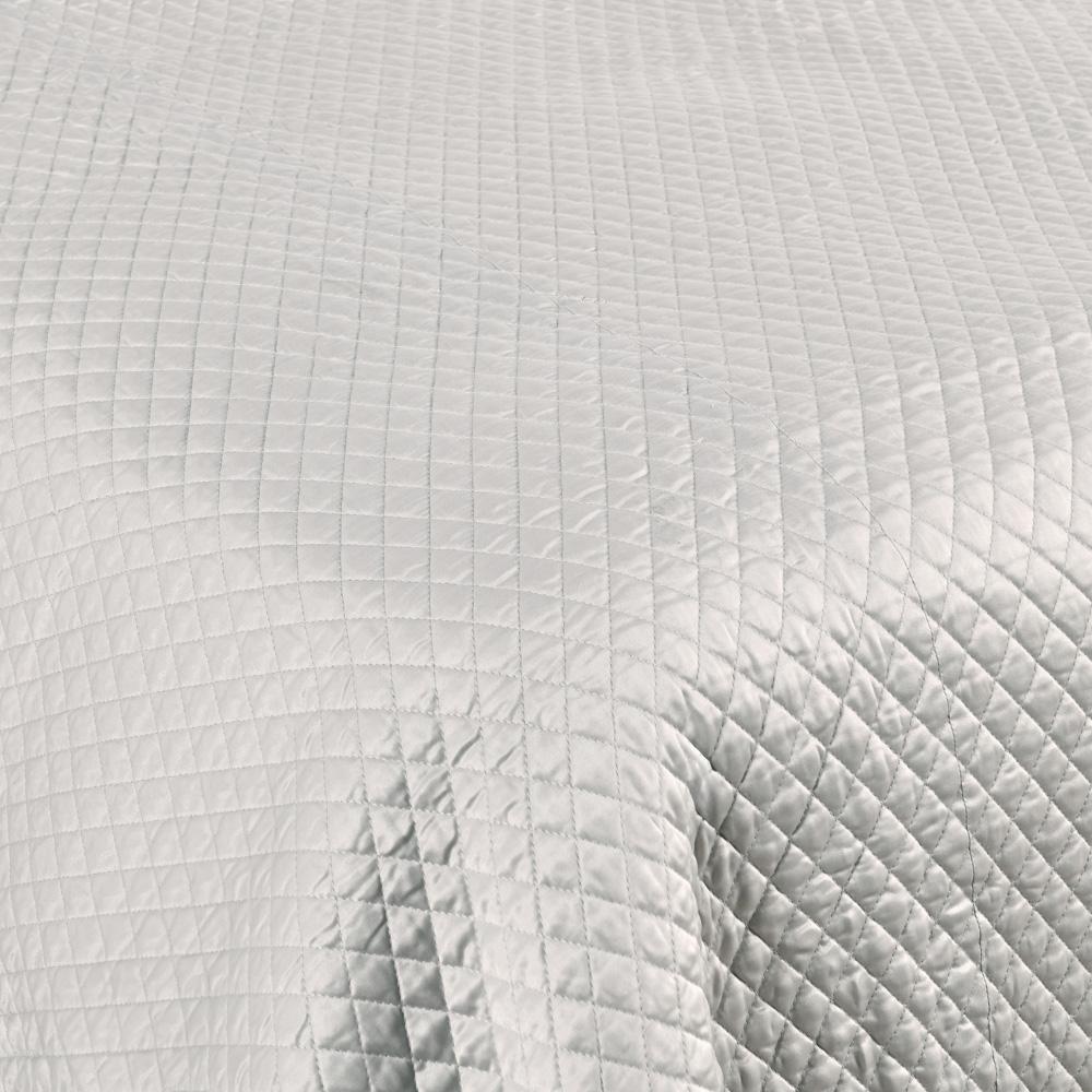 Villa by Classic Home -  Winthrop 100% Sateen Silver Queen Quilt  - 98W - Silver Gray  - V240099 veiw 3