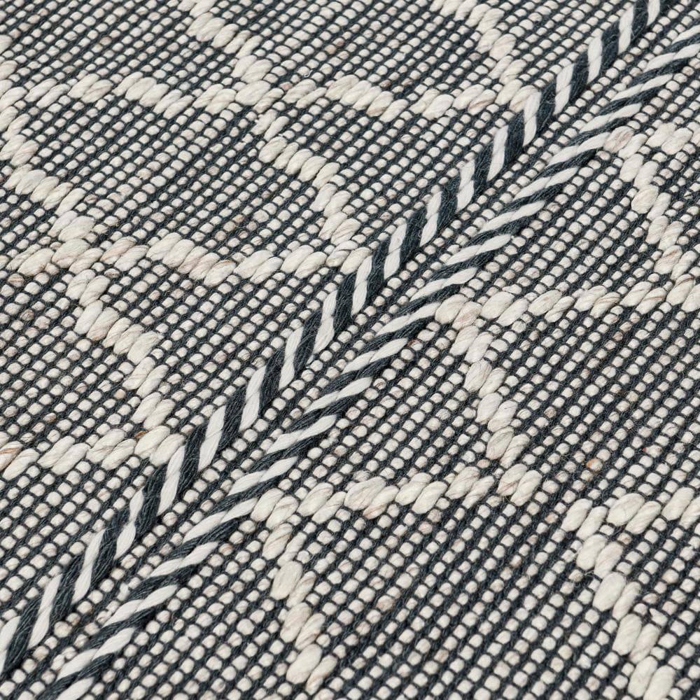 Villa by Classic Home - Sonora 2.6X8 Indoor Outdoor Sustainable Handwoven Green Accent Rug - 2.6W - Green, Ivory - 30132333 veiw 2