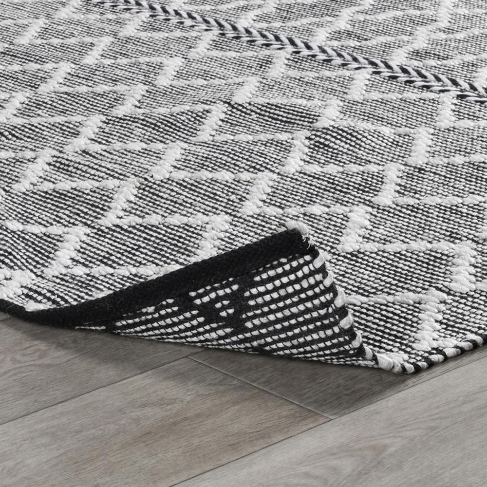 Villa by Classic Home - Sonora Indoor Outdoor Accent Rug  - 5W - Black, Ivory - 30132304 veiw 3
