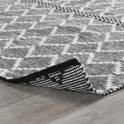 Villa by Classic Home - Sonora Indoor Outdoor Accent Rug  - 5W - Black, Ivory - 30132304 veiw 3