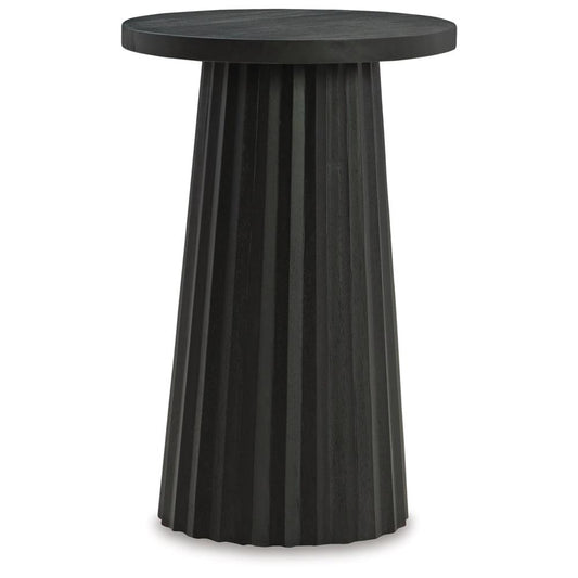 Signature Design by Ashley - Ceilby Accent Table in Black - A4000603 veiw 1