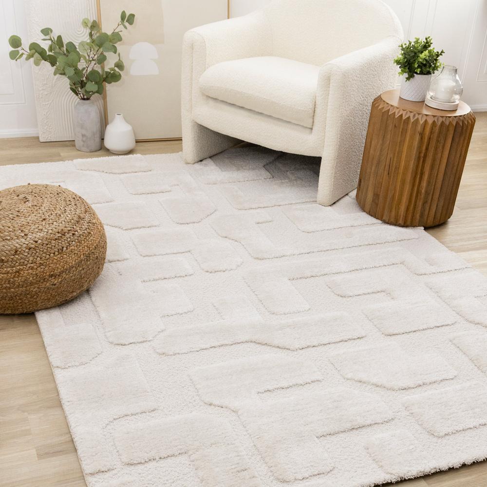 Kalora Interiors - Luxe White Scattered Shapes Design Rug, 53in x 77in - 13036/6191 160230 veiw 2