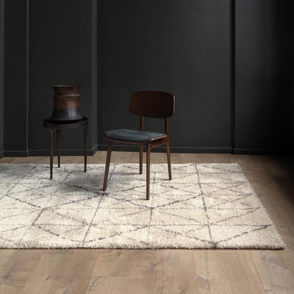 Kalora Interiors - Lane Cream Grey Geometric Luxury Rug, 53in x 77in - 374/100 160230 veiw 3