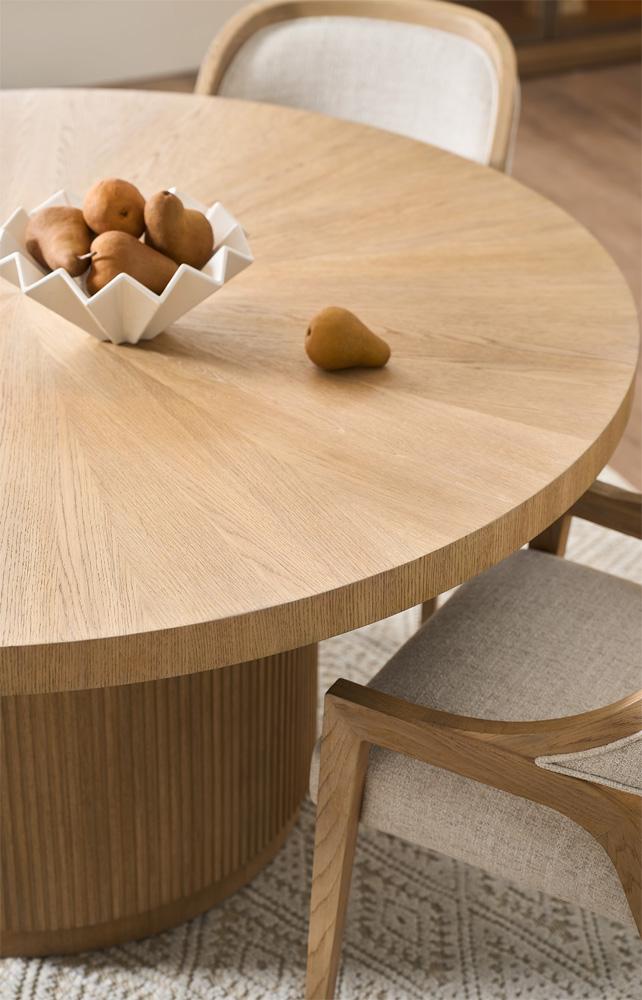 Universal Furniture - Carmen Round Dining Table - Skylark - U428A656 veiw 3
