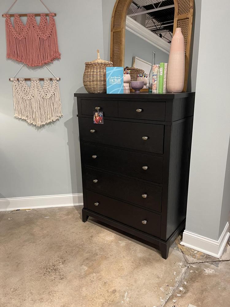 Legacy Classic Furniture - Trisha Yearwood TodayS Traditions Drawer Chest Blacksmith Finish - TY4951-2200 veiw 3