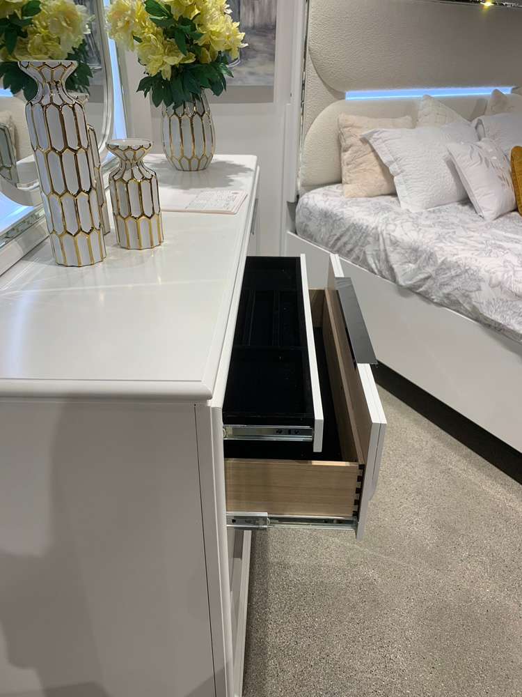 ACME Furniture - Tarian Dresser - Pearl White - BD02320 veiw 6