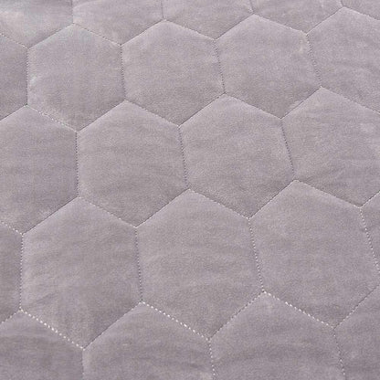 AICO by Michael Amini - Affluent 4-Piece King Quilt Set - Dove - BCS-KQT4-AFLUNT-DOV veiw 2