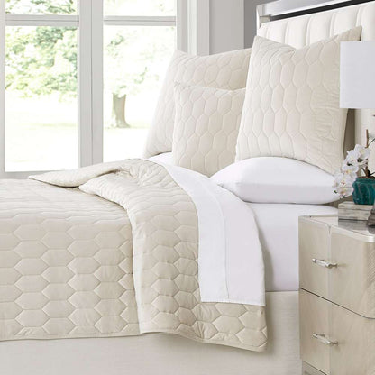 AICO by Michael Amini - Niagara 3-Piece Queen Quilt Set - Sand - BCS-QQT3-NIAGRA-SND veiw 1