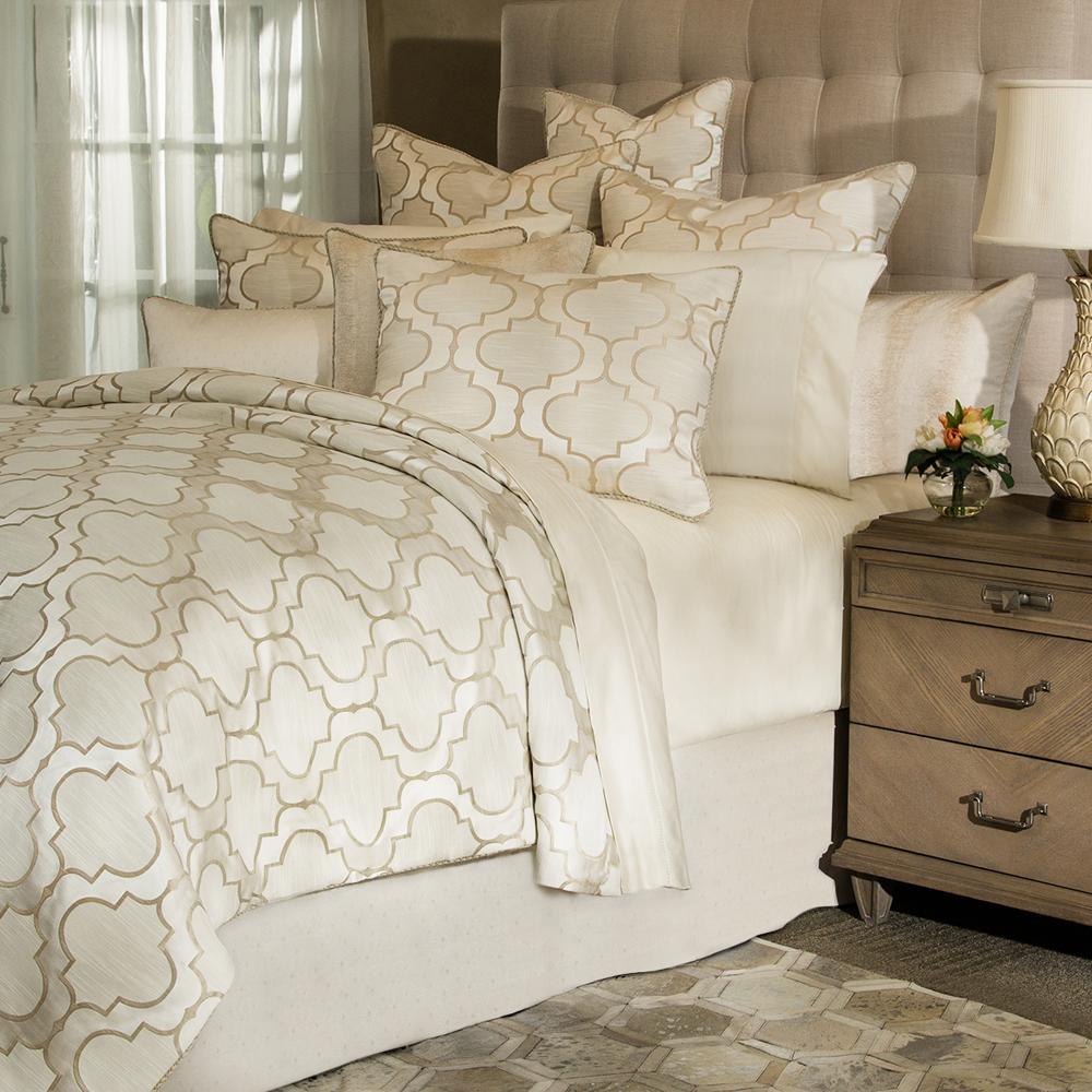 AICO by Michael Amini - Spectrum 10pc Queen Comforter Set in Pearl - BCS-QS10-SPCTRM-PERL veiw 1