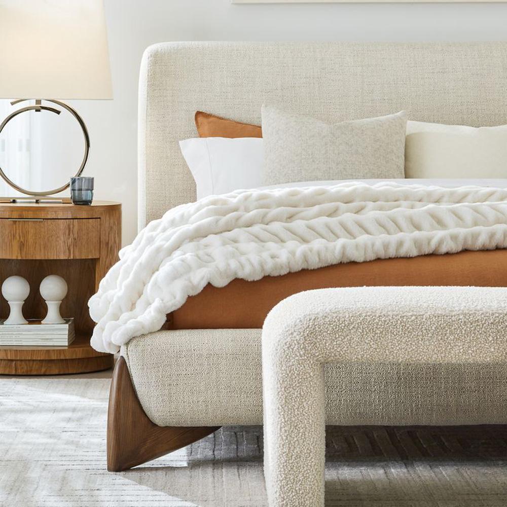 Alder & Tweed - Crosby Polyester Upholstered with Solid Oak Taupe Queen Bed - AT40260Q-RWS/BDS veiw 4