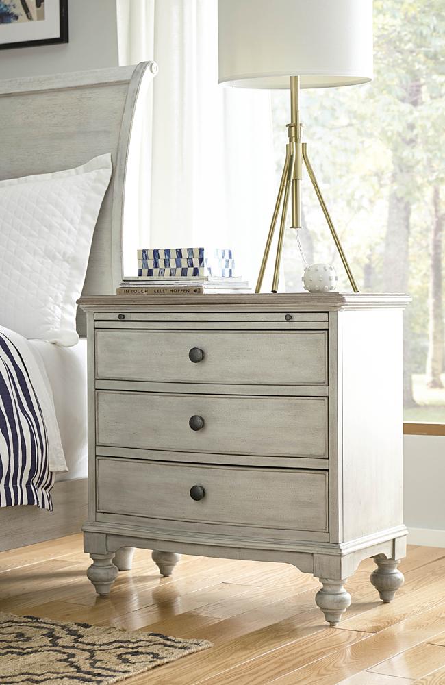 American Drew Litchfield Elgin Bedside Chest - Thumbnail 2