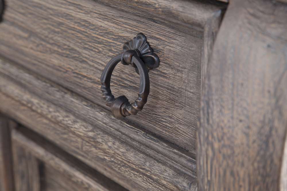 American Woodcrafters - Heirloom Triple Dresser - Rustic Charcoal - 2975-210 veiw 4