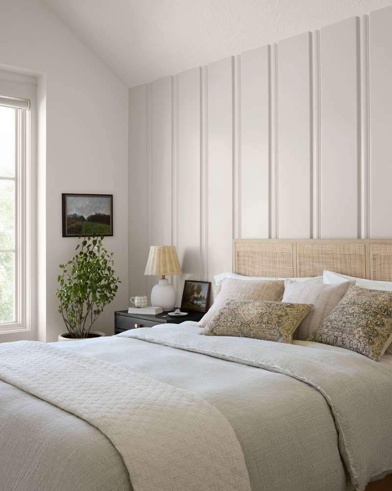 Angela Rose x Loloi - Bella Sand / Natural 18 x 18 Cover w/Down Pillow - DSETPAR0008SANAPIL1 veiw 2