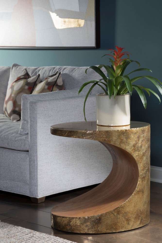 Artistica Home - Signature Designs Thornton Oval Side Table - 25W x 18D x 24H - 2247-950 veiw 3