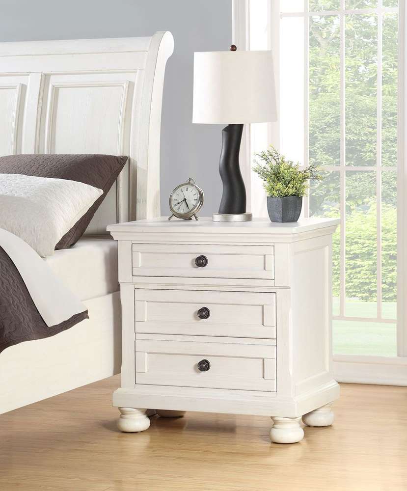 Avalon Furniture  -  Stella Nightstand with Usb and Hidden Drawer  - B01163 N-C veiw 4