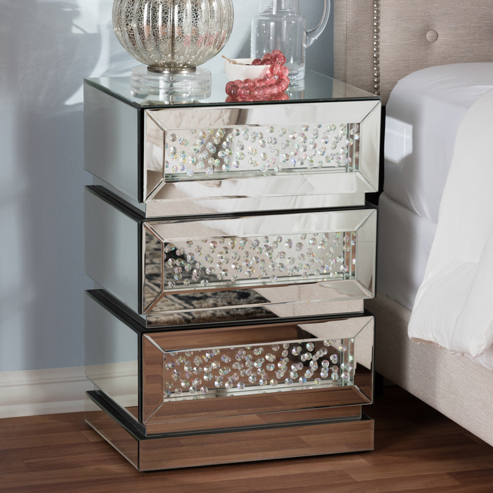 Baxton Studio - Sabrina End Table in "Silver" Mirrored - RS2572 view 5