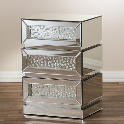 Baxton Studio - Sabrina End Table in "Silver" Mirrored - RS2572 view 6
