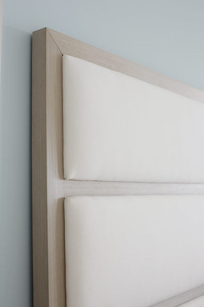 Bernhardt - Axiom Upholstered Panel Queen Bed - K1085 veiw 4