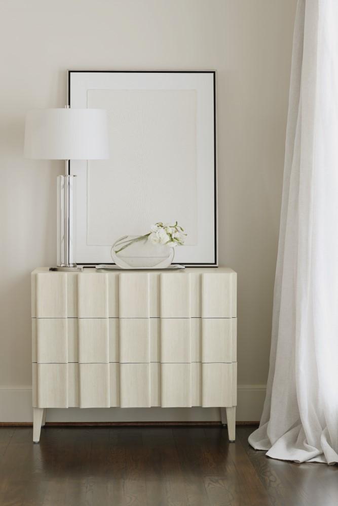 Bernhardt - East Hampton Hall Chest - 395115 veiw 3