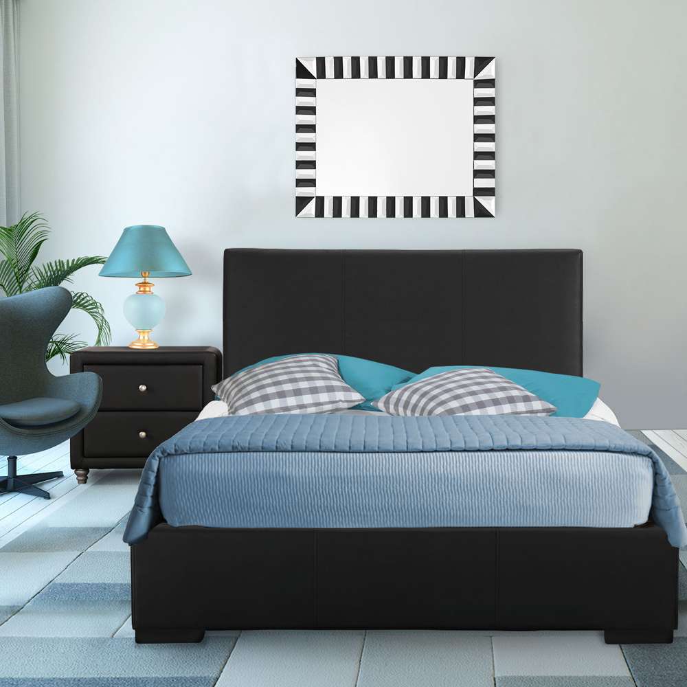 Camden Isle - Hindes Upholstered Platform Bed, Black, King with 1 Nightstand - 86358 veiw 4