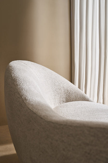 Caracole - 94 Formosa Sofa in Piano Black - UPH-024-011-A