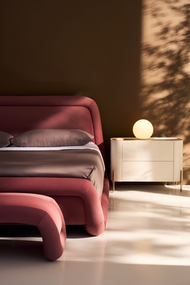 Caracole - Bold King Bed - Dusty Rose - CLA-426-126 view 8