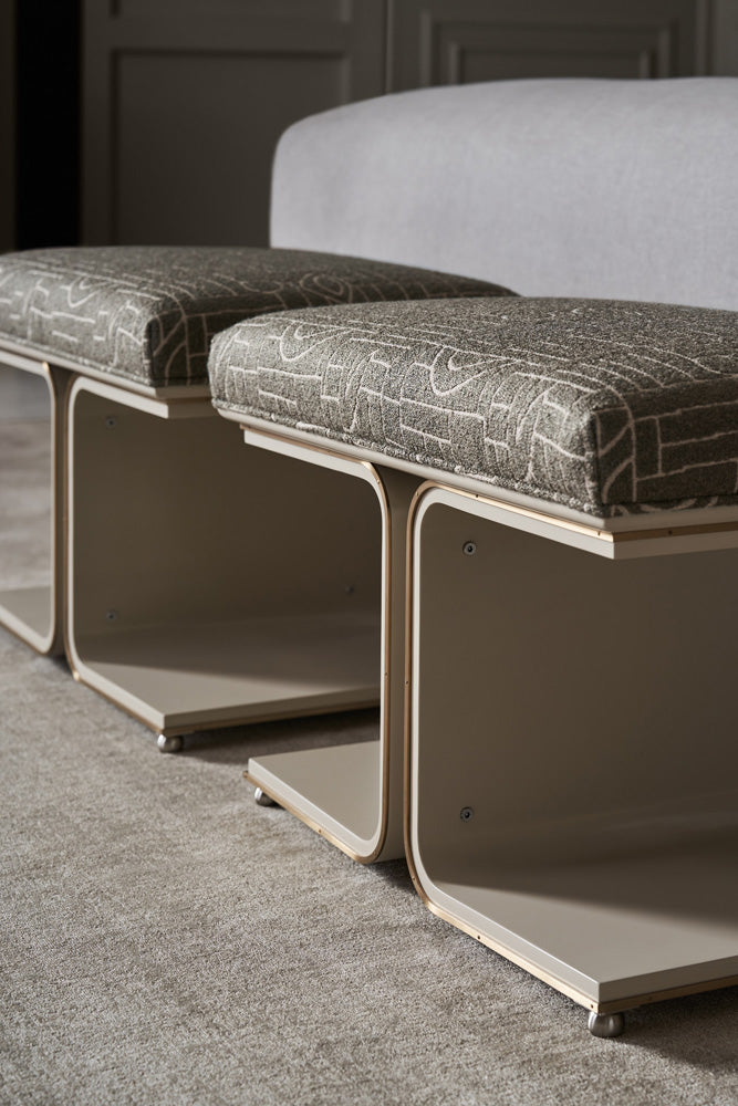 Caracole - Classic Balance Beam Bench - CLA-022-081