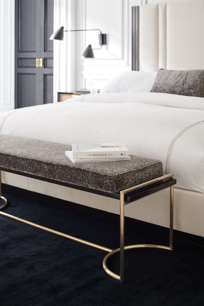 Caracole - Classic Slim Line Bench - CLA-020-081 veiw 2