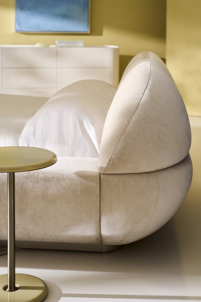 Caracole - Jagger King Bed - Ivory - CLA-426-121 view 5
