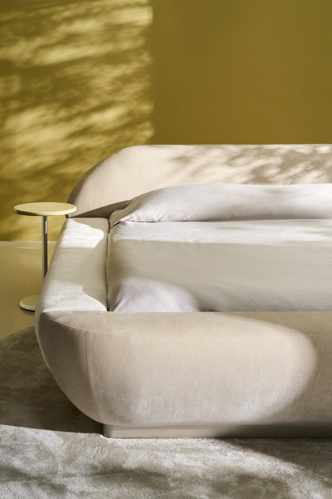 Caracole - Jagger King Bed - Ivory - CLA-426-121 view 10